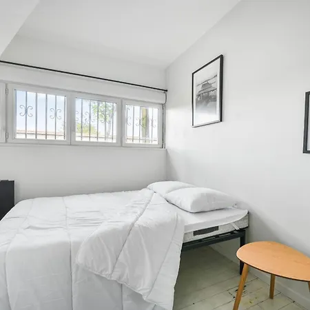 Loft Design Avec Baignoire Balneo Bagnolet